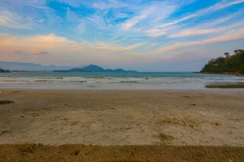 Vista da praia em frente a casa